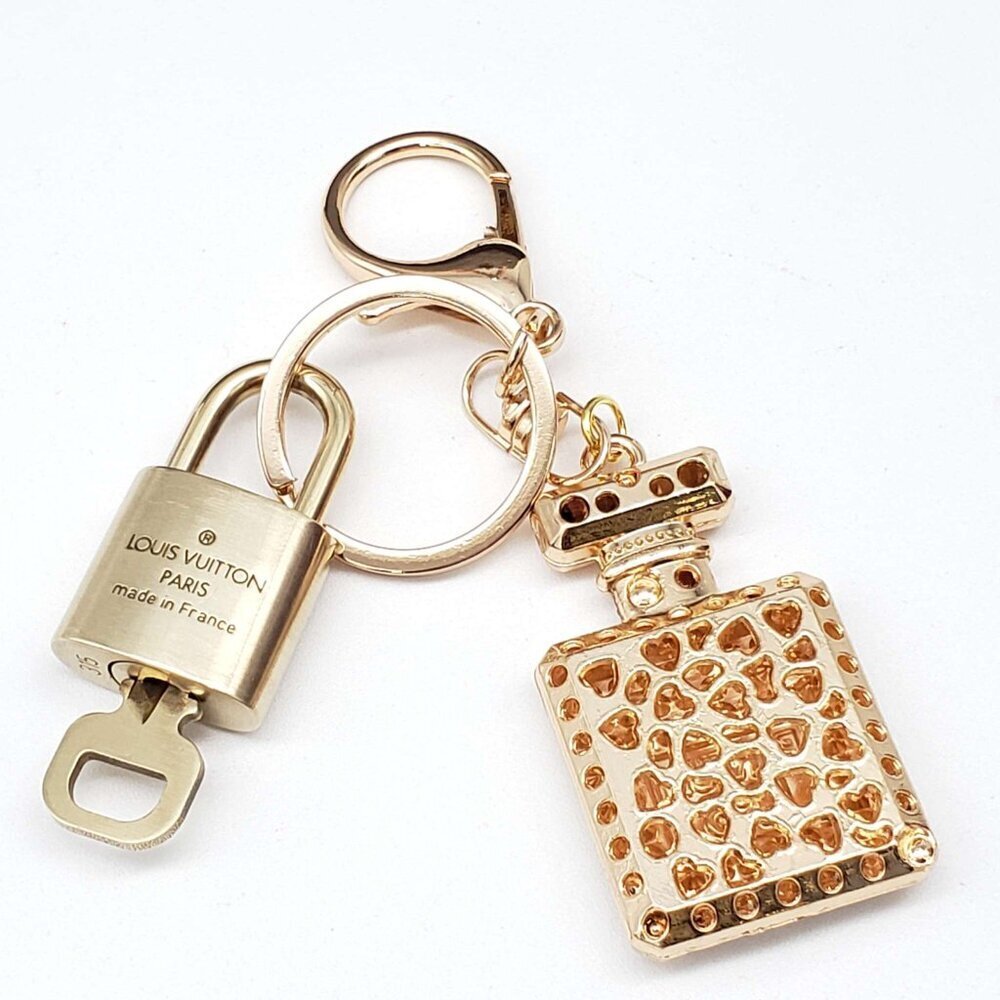 Authentic Louis Vuitton Gold Lock & Key🔑Bag Charm w/Unbranded Perfume Charm - Picture 3 of 7